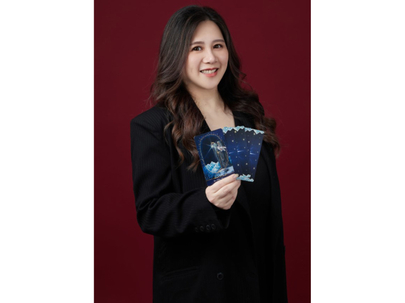 圖卡．Pre-Raphaelite Tarot 出版社名．Lo Scarabeo 作者／繪者．Luigi Costa