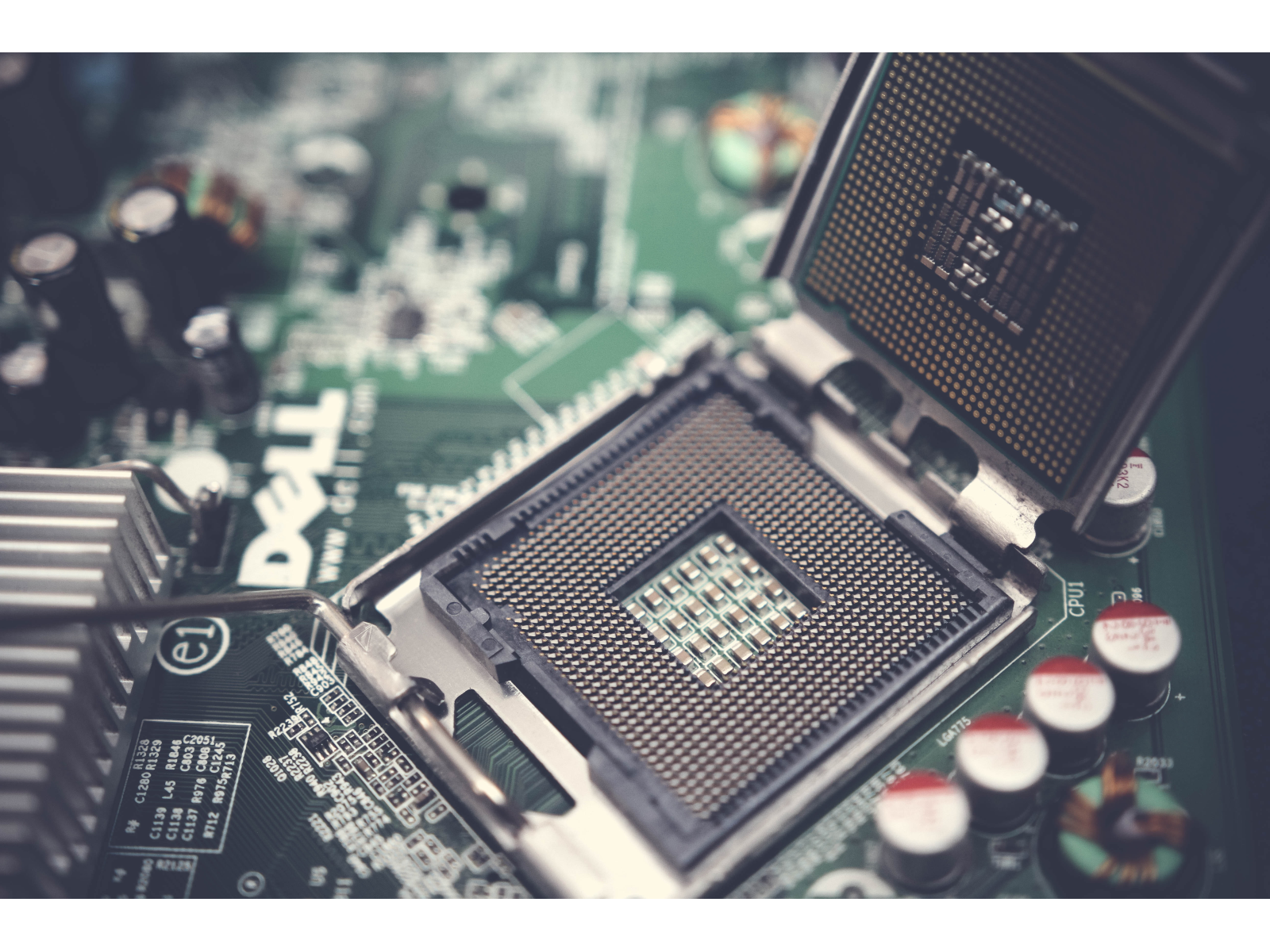 聯發科技發表天璣7300系列行動晶片 推動智慧手機及摺疊式裝置AI及遊戲體驗升級
