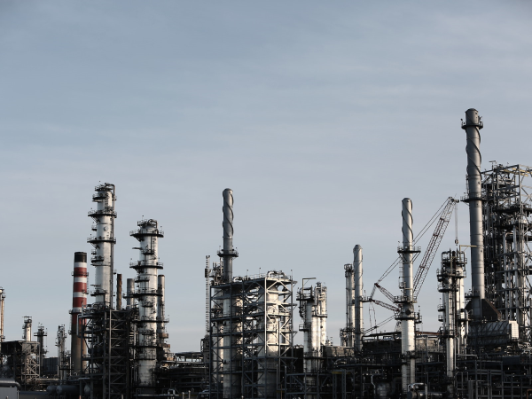 OPEC＋將延長減產措施  國際油價如何變動