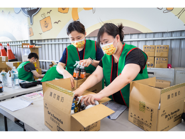台壽企業志工包米傳愛　 幫助逾300戶弱勢家庭度過難