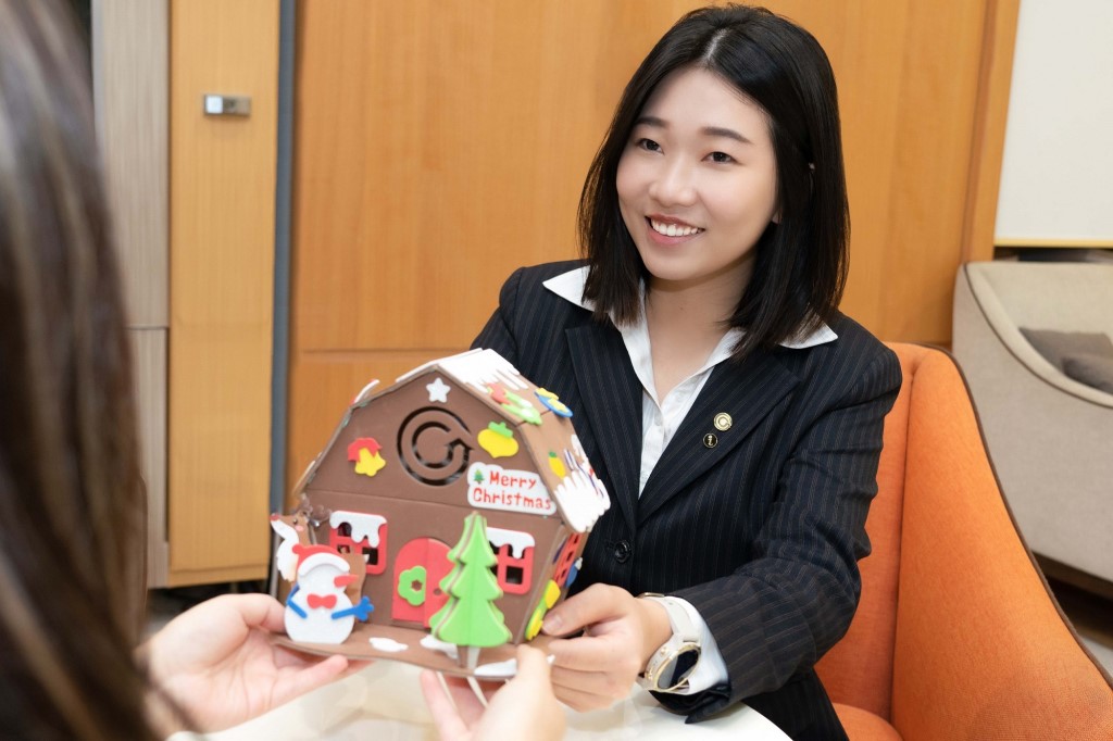 永慶房屋陪你過聖誕 薑餅小屋把愛裝滿滿  還有抽獎活動！