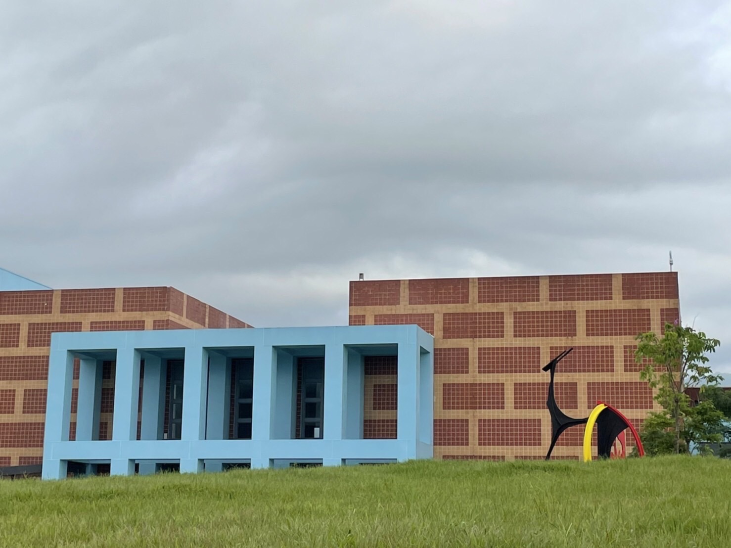    賴純純《跳舞的鹿》與國立臺灣史前文化博物館 (圖/女藝會提供)