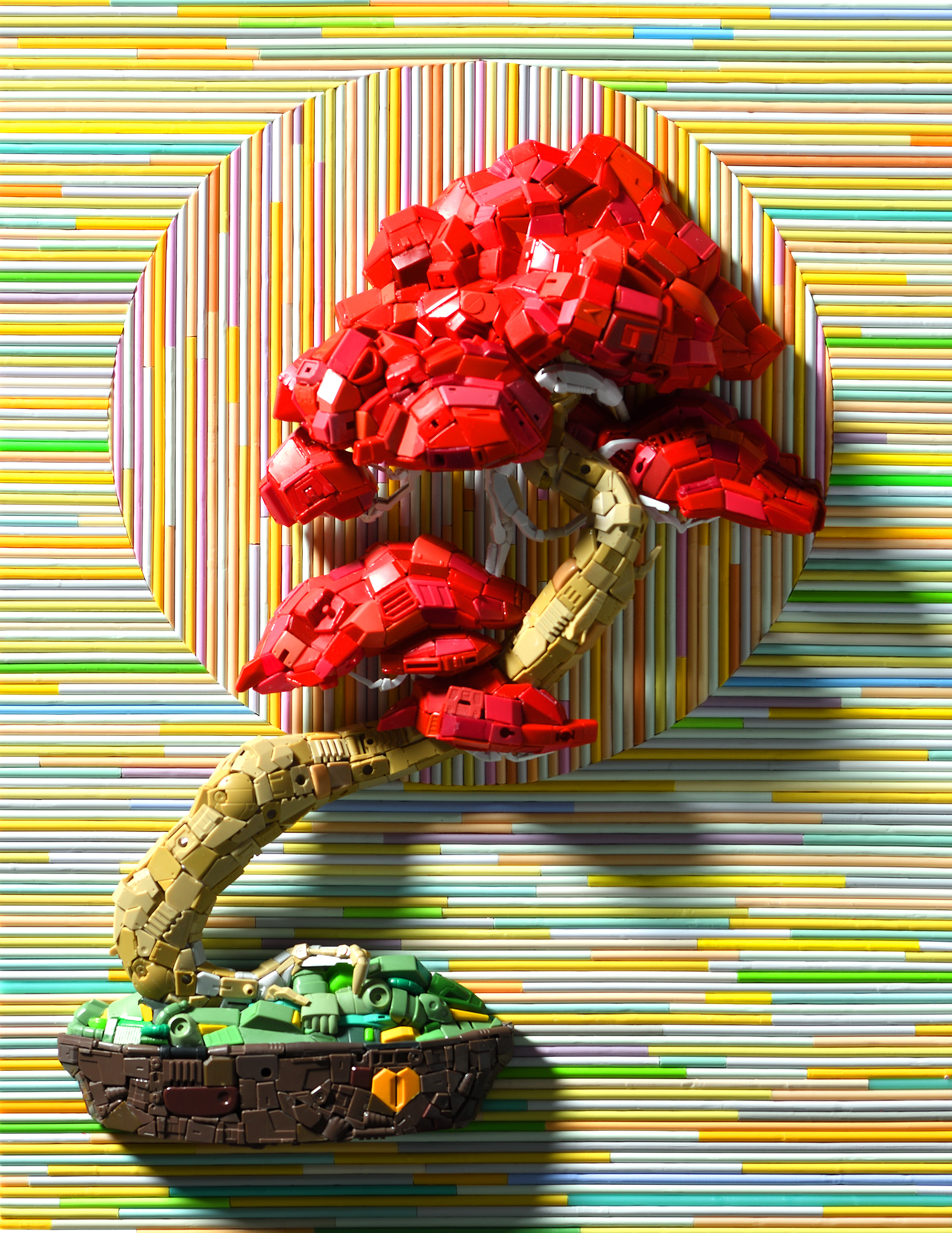 大雋藝術，林俊彬_超越真實的假山水聖像盆栽_36.2x27.8x11.1cm_鋼彈模型零件、綜合媒材、木板_2022圖/畫廊協會提供