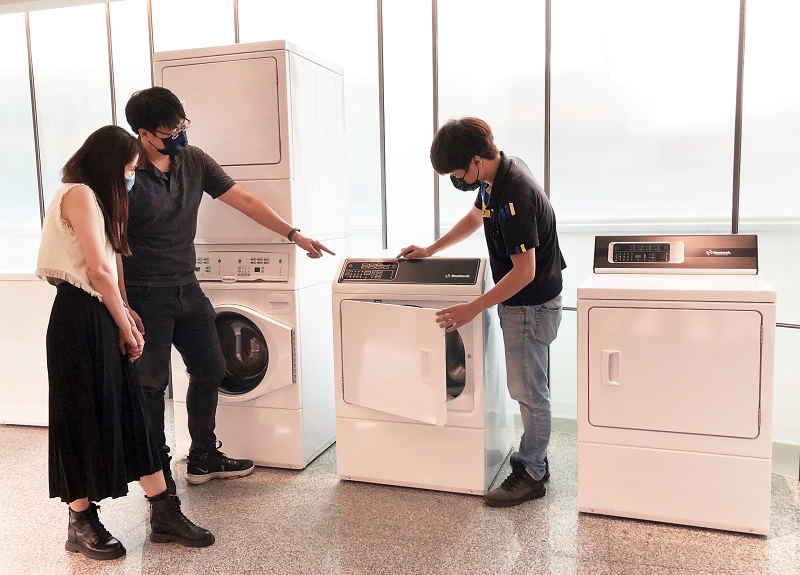 美 國 百 年 品 牌 優 必 洗 烘 衣 機 選 擇 多 樣 ， 購 買 前 務 必 向 經 銷 商 老 闆 了 解 安 裝 環 境 。 