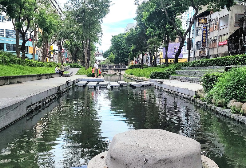   ▲ 綠 川 今 昔 風 貌 