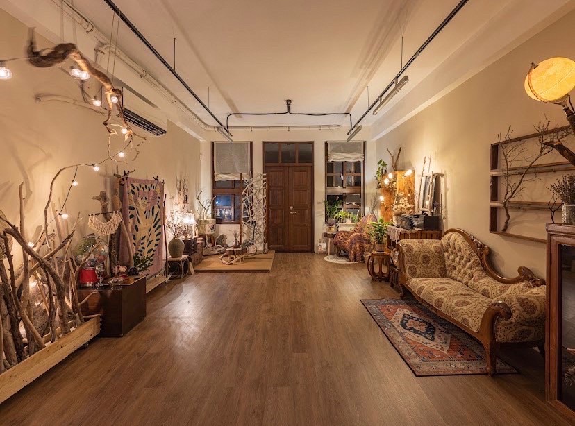 講 堂 【 拍 照 的 人 】 / 圖 d e s i g n   f o r   d e s i g n 