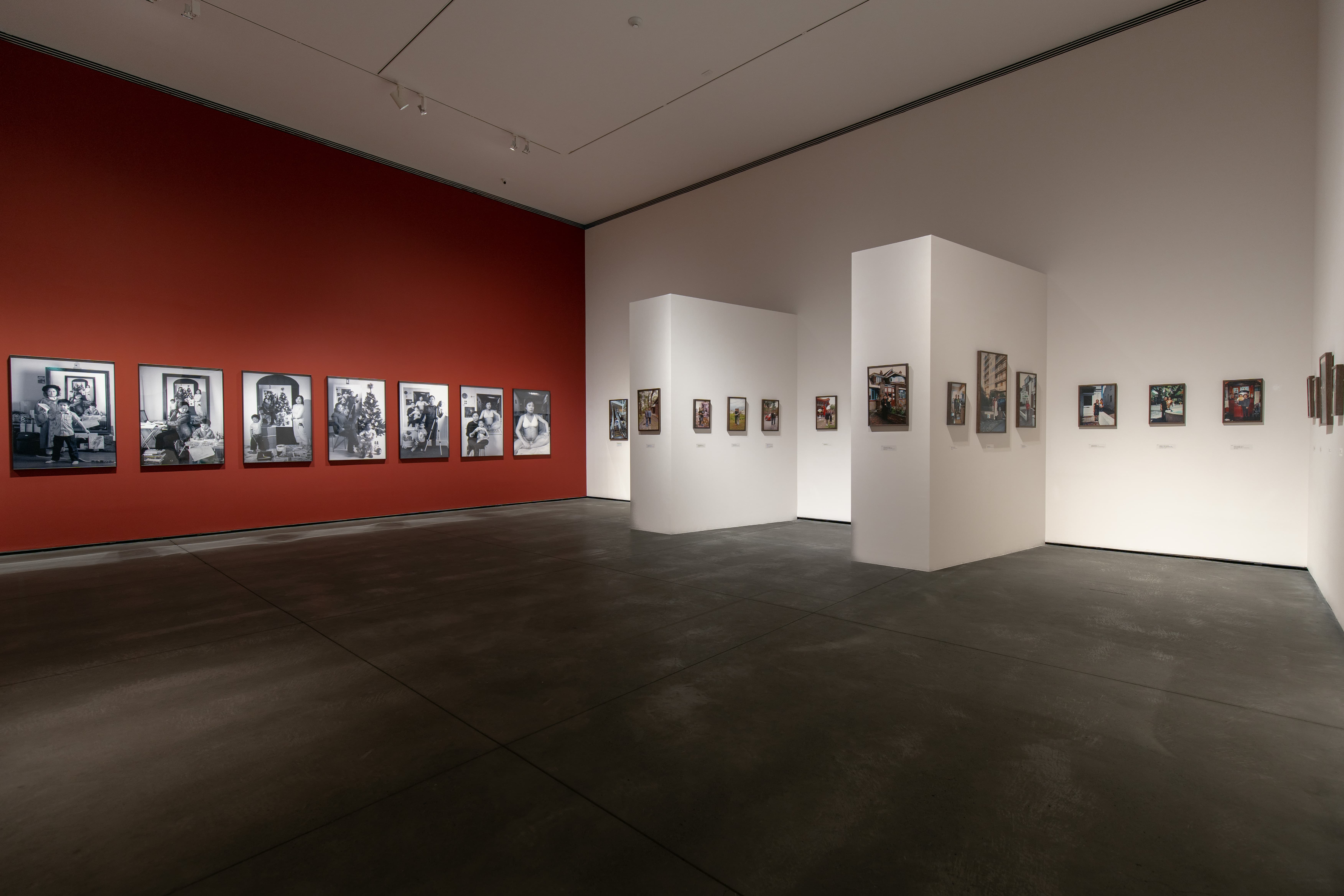 展 覽 呈 現 臺 灣 當 代 女 性 藝 術 家 多 元 面 向 和 發 展 , 突 顯 身 為 女 性 在 現 代 社 會 的 多 重 身 分 圖 / 南 美 館 展 覽 呈 現 臺 灣 當 代 女 性 藝 術 家 多 元 面 向 和 發 展 , 突 顯 身 為 女 性 在 現 代 社 會 的 多 重 身 分 圖 / 南 美 館