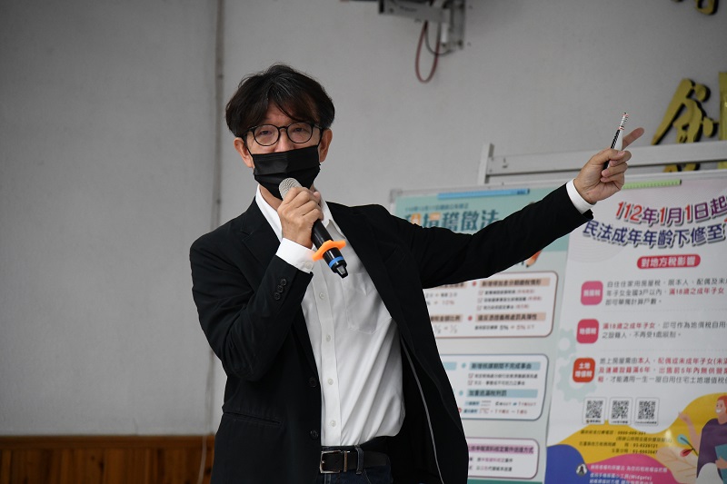 東 華 公 共 事 務 研 究 學 會 榮 譽 理 事 長 田 俊 雄 。 ( 圖 / 東 華 公 共 事 務 研 究 學 會 提 供 ) 