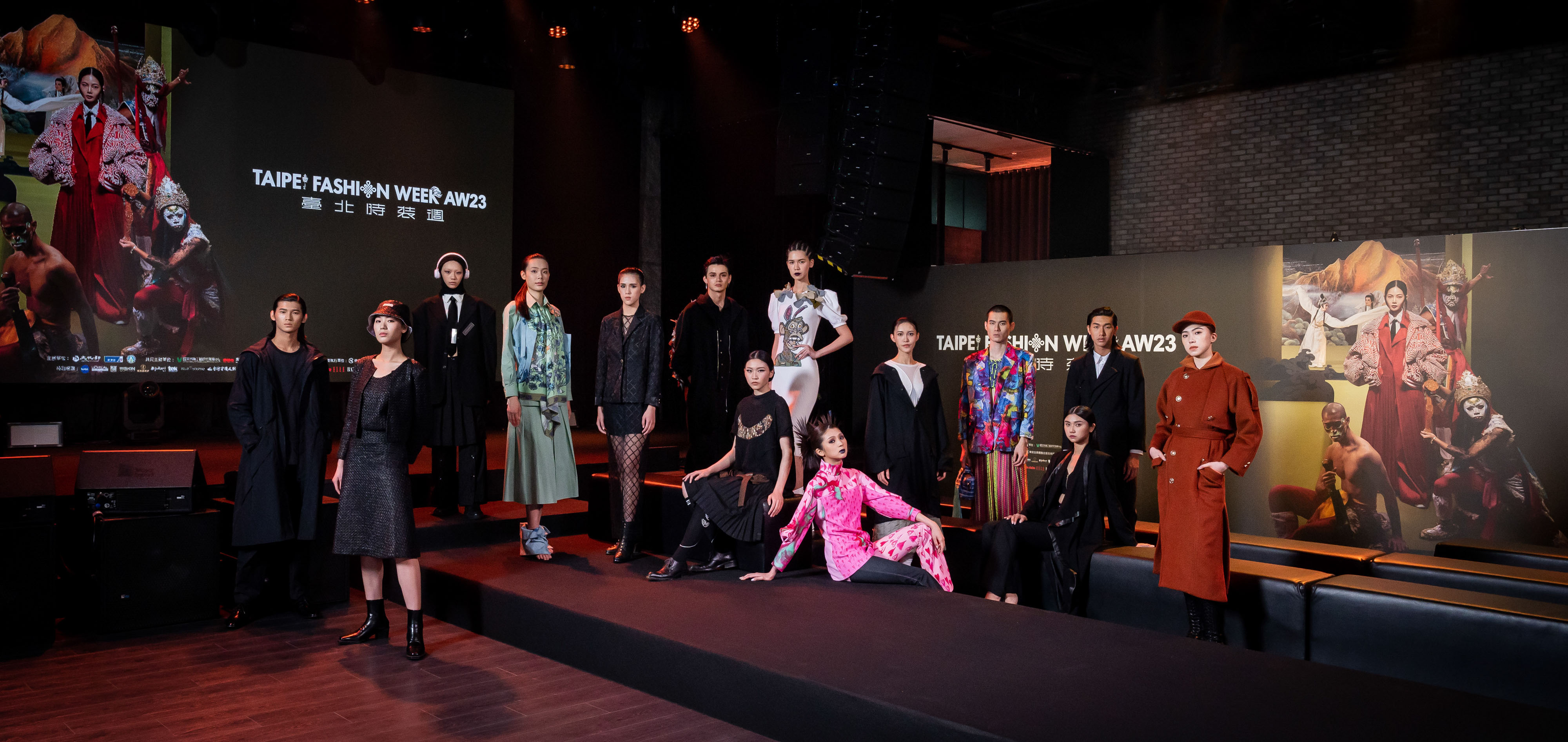 時 尚 名 模 展 演 合 影 時 尚 名 模 展 演 合 影