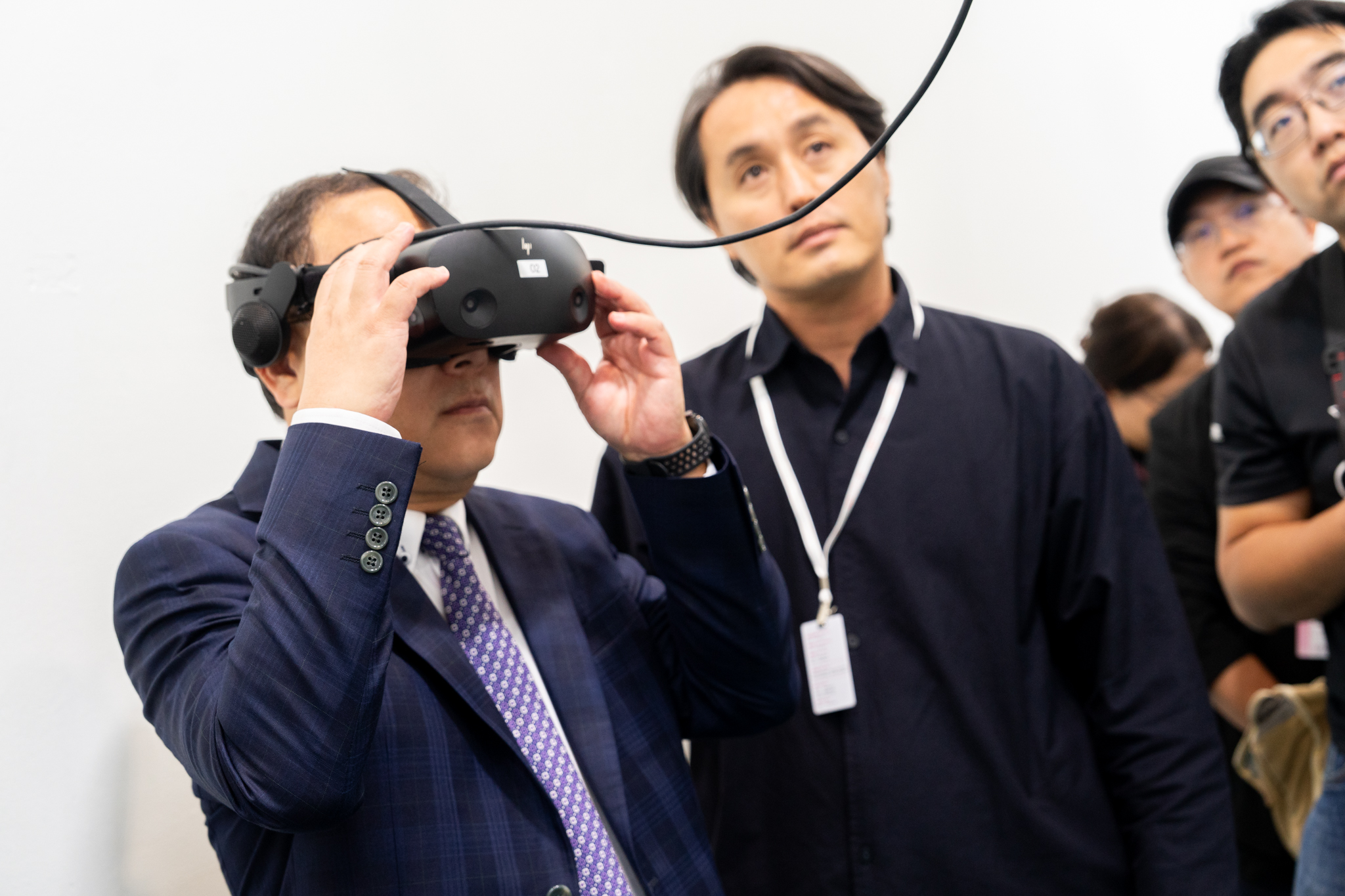 文 化 部 長 史 哲 參 觀 現 場 文 化 部 長 史 哲 參 觀 現 場