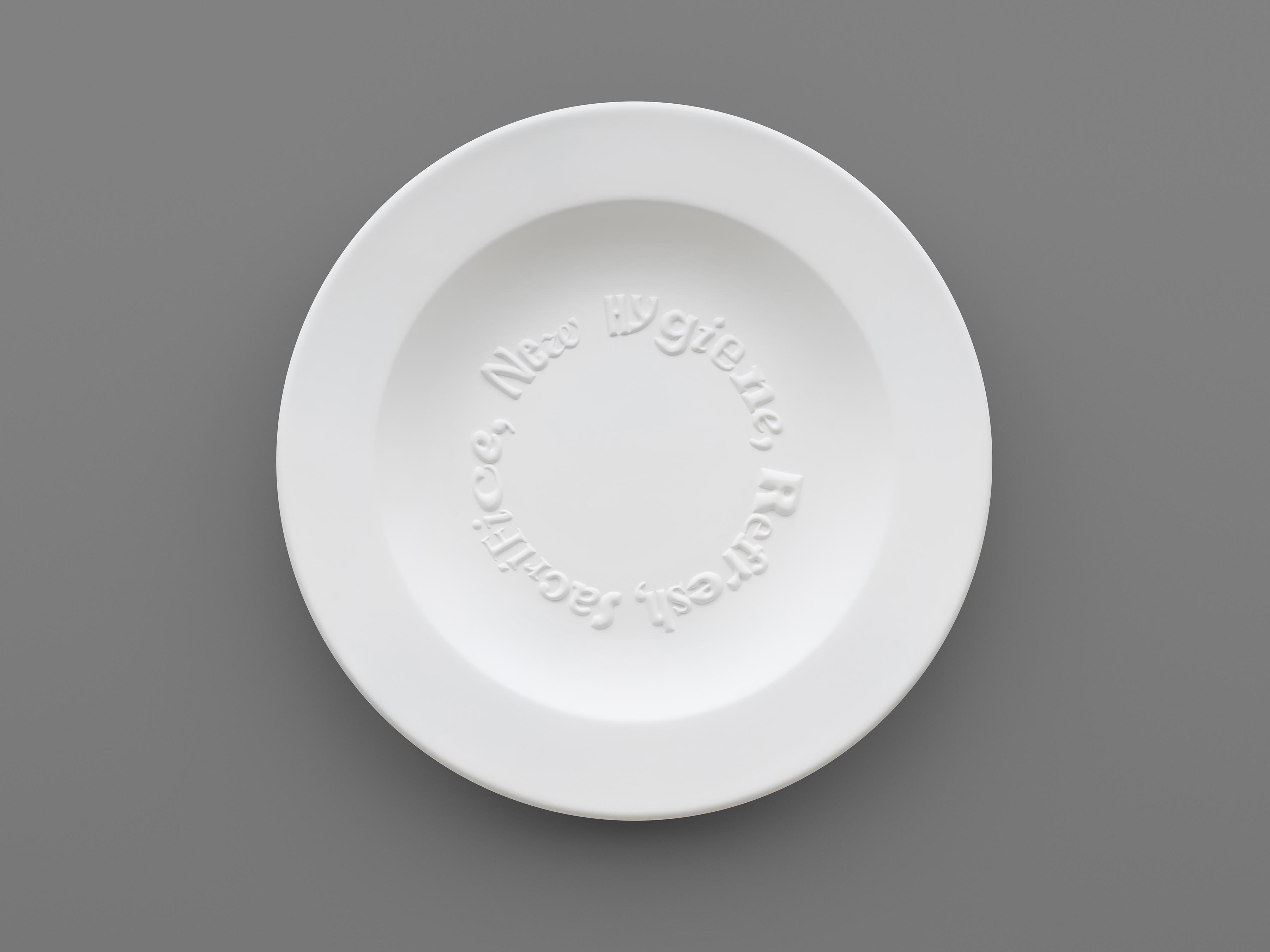 周 育 正 《 刷 新 、 犧 牲 、 新 衛 生 2 _ 2 》 , 2 0 1 9 。 繪 畫 底 劑 於 畫 布 、 玻 璃 纖 維 _ 1 0 0 x 1 0 0 x 1 5 . 5 c m ( 圖 / T K G + ) 周 育 正 《 刷 新 、 犧 牲 、 新 衛 生 2 _ 2 》 , 2 0 1 9 。 繪 畫 底 劑 於 畫 布 、 玻 璃 纖 維 _ 1 0 0 x 1 0 0 x 1 5 . 5 c m ( 圖 / T K G + )