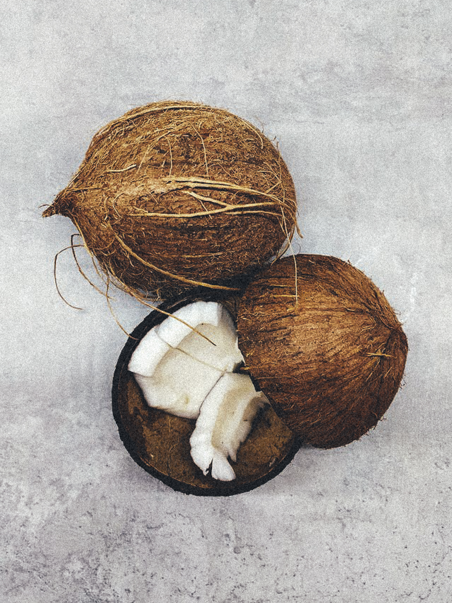 給 孩 子 的 第 一 堂 樸 門 課 中 ， 動 手 做 椰 子 碗 