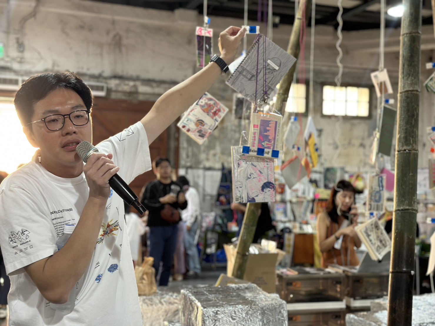 F r a n k 現 場 導 覽 書 攤 集 結 攝 影 / 戴 衣 薰 F r a n k 現 場 導 覽 書 攤 集 結 攝 影 / 戴 衣 薰