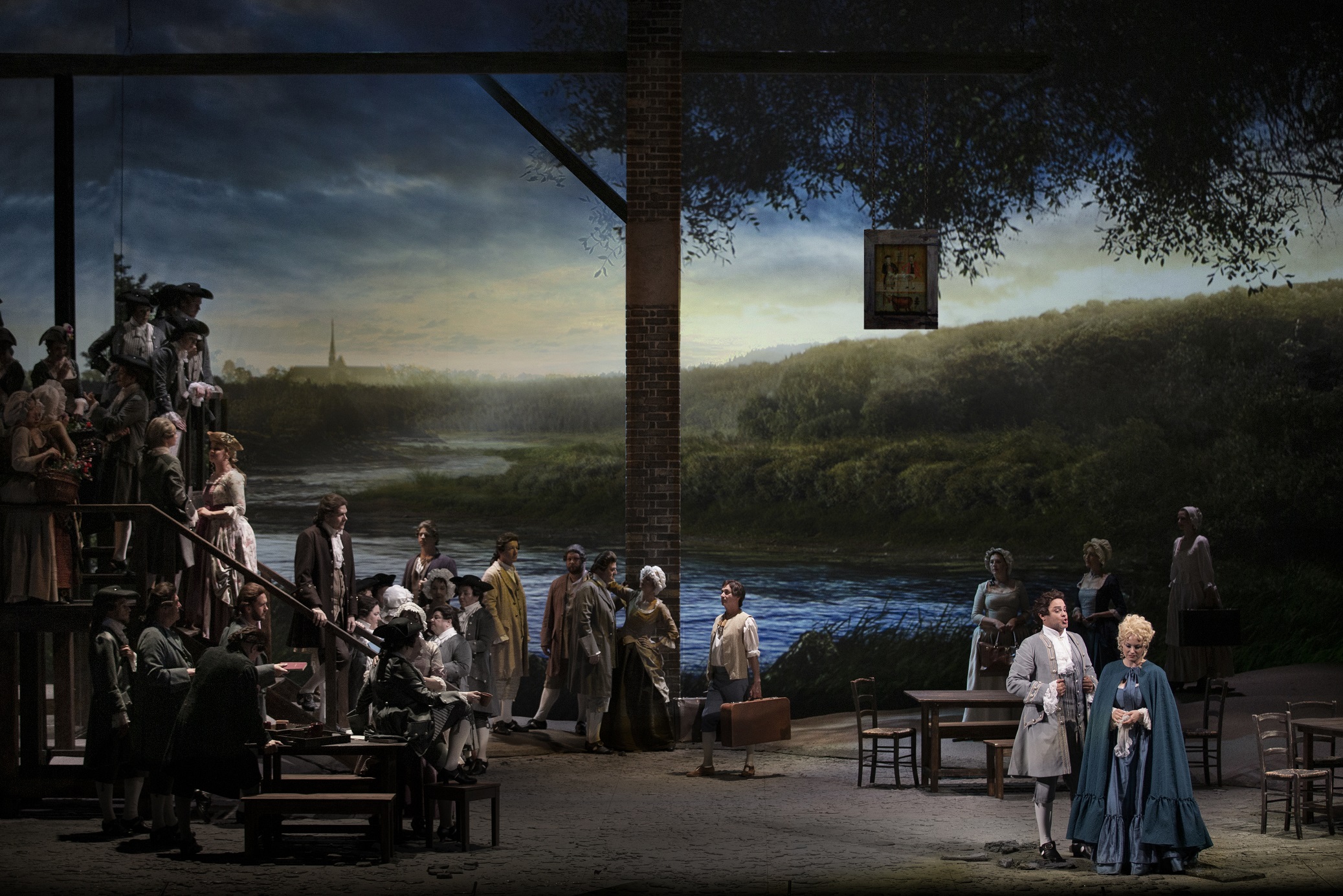 《 瑪 儂 . 雷 斯 考 》 斯 洛 維 尼 亞 首 演 劇 照 七 。 攝 影 T i b e r i u M a r t a , 衛 武 營 國 家 藝 術 文 化 中 心 提 供 《 瑪 儂 . 雷 斯 考 》 斯 洛 維 尼 亞 首 演 劇 照 七 。 攝 影 T i b e r i u M a r t a , 衛 武 營 國 家 藝 術 文 化 中 心 提 供