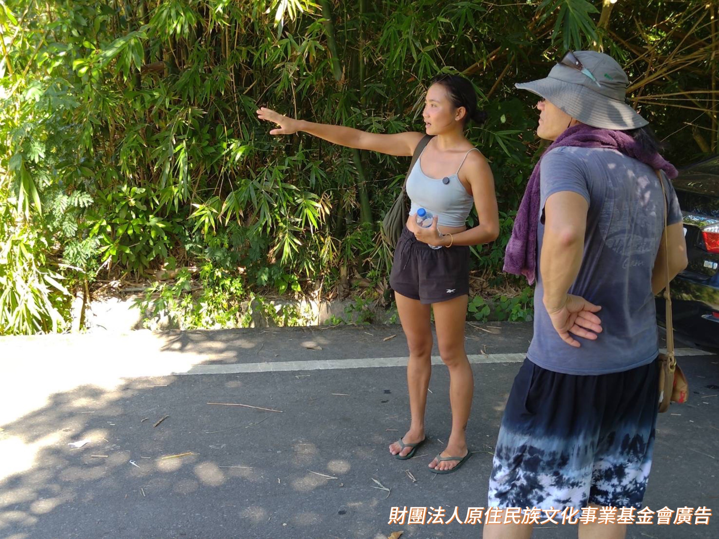 部 落 訪 視 現 場 直 擊 - 培 力 期 間 邀 請 培 力 導 師 針 對 學 員 的 創 作 進 行 指 導 與 實 際 走 訪 。 圖 / 陳 政 罡 攝 影 部 落 訪 視 現 場 直 擊 - 培 力 期 間 邀 請 培 力 導 師 針 對 學 員 的 創 作 進 行 指 導 與 實 際 走 訪 。 圖 / 陳 政 罡 攝 影