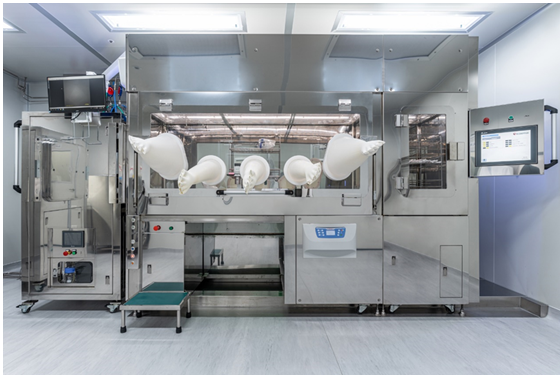 亞 家 生 技 為 台 灣 首 家 研 發 「 細 胞 製 藥 用 無 菌 隔 離 裝 置 」 。 亞 家 生 技 為 台 灣 首 家 研 發 「 細 胞 製 藥 用 無 菌 隔 離 裝 置 」 。