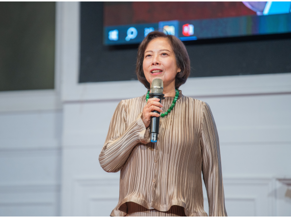 振宇五金董事長曾善表示︰今年整體營運動能可望持續成長雙位數，樂觀2025年度整體營運穩健攀升。(圖片來源: 振宇五金)