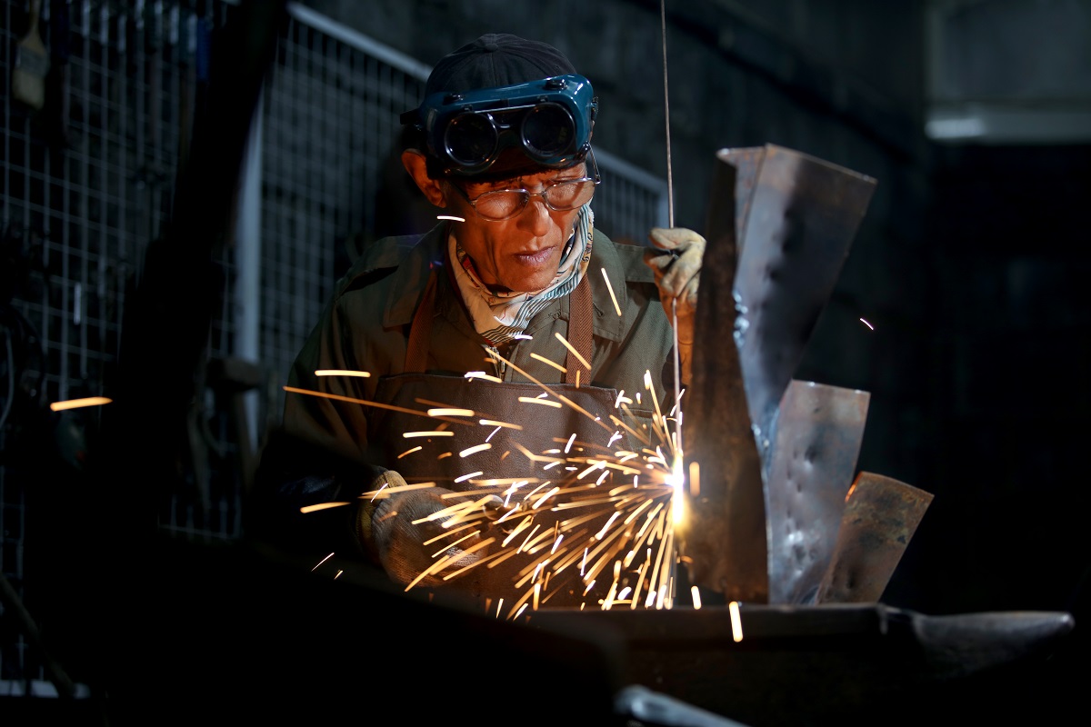 林 良 材 工 作 照 