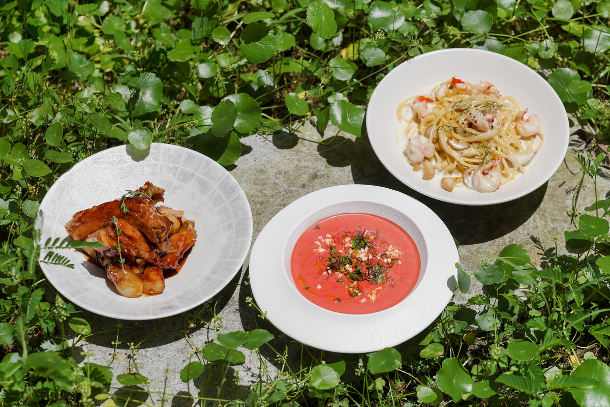 爐 烤 香 草 豬 肋 X 邊 芽 番 茄 冷 湯 X 蘑 菇 鮮 蝦 義 大 利 麵 