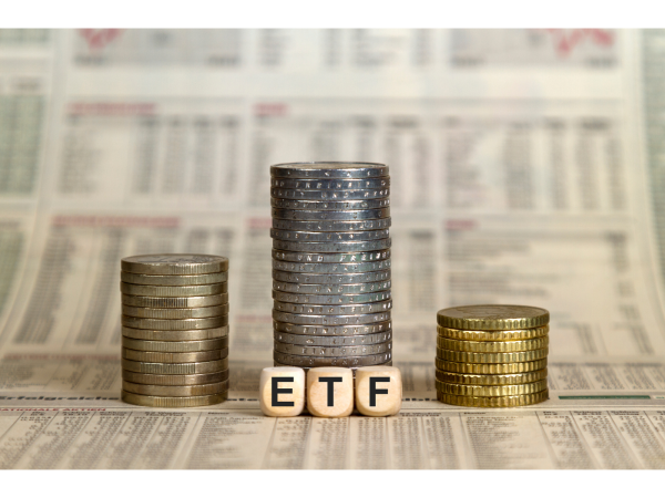 指數型ETF、高股息ETF差在哪? 該怎麼挑? 