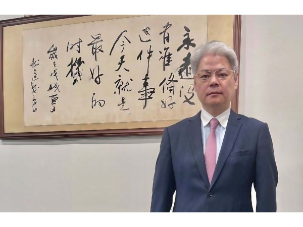 智通科創董事長鍾富瑋