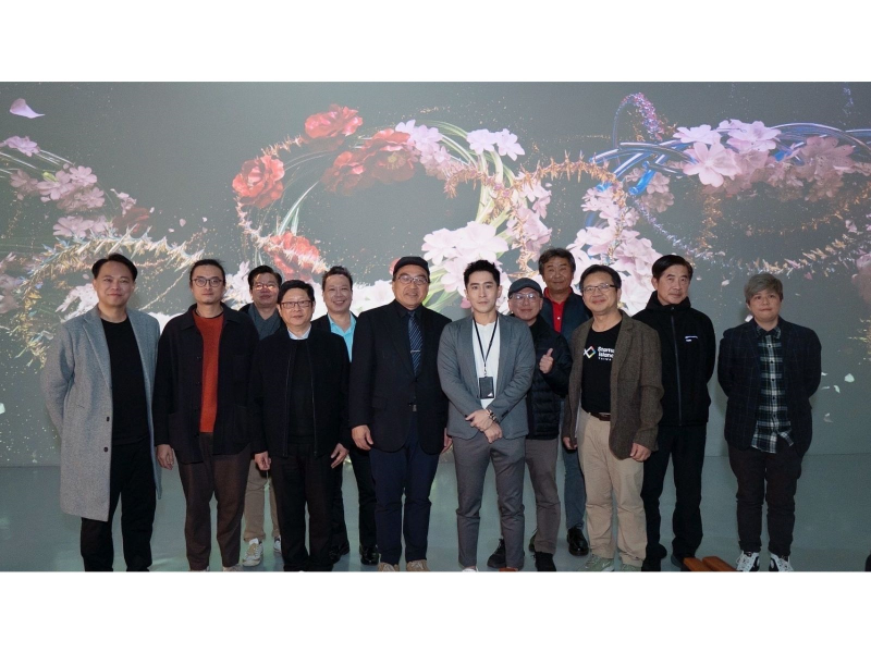 台灣第一座7D MR沉浸式劇院今日開幕，數位發展部數位產業署長呂正華、國發會產業發展處長詹方冠等國內產官學界人士蒞臨親身體驗。