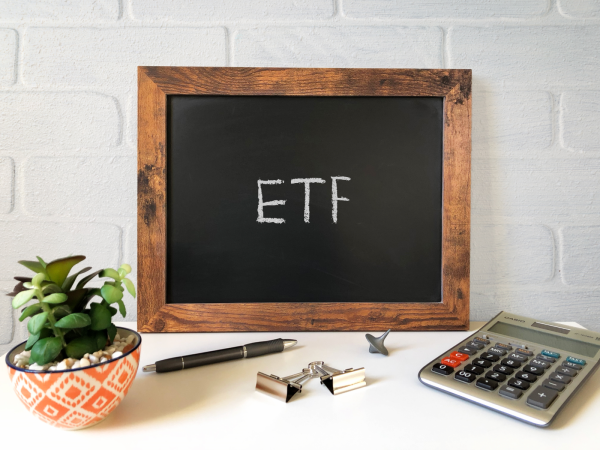 【ETF投資守則】不想買貴就先搞懂折溢價