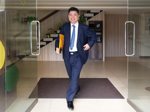 嘉澤董事長-朱德祥