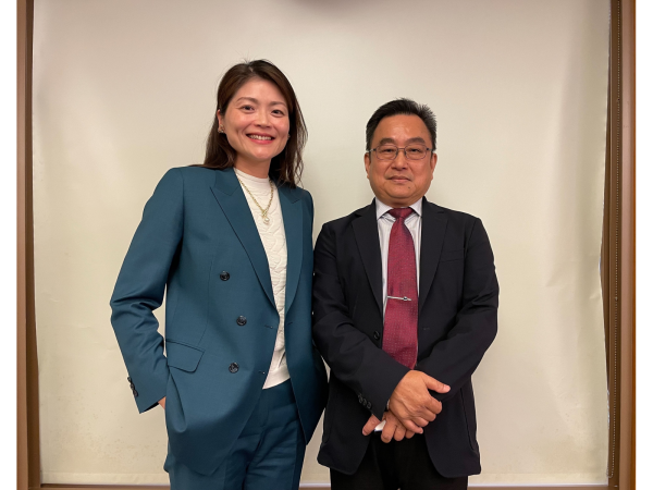 山林水於今日召開法人說明會，左起為董事長郭又綺、總經理吳人傑。