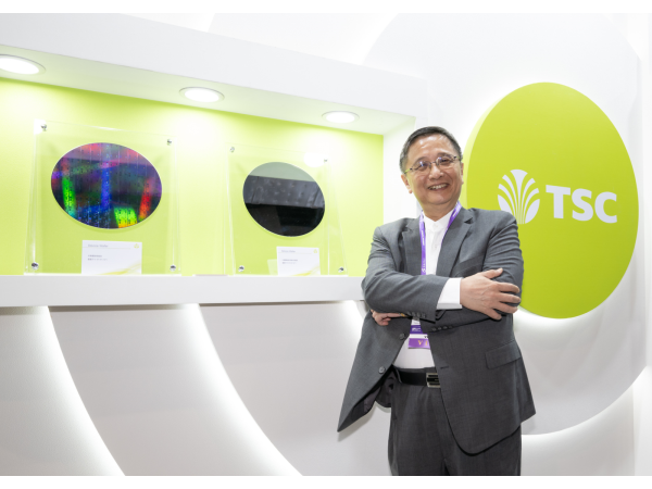 崇越科技潘重良董事長