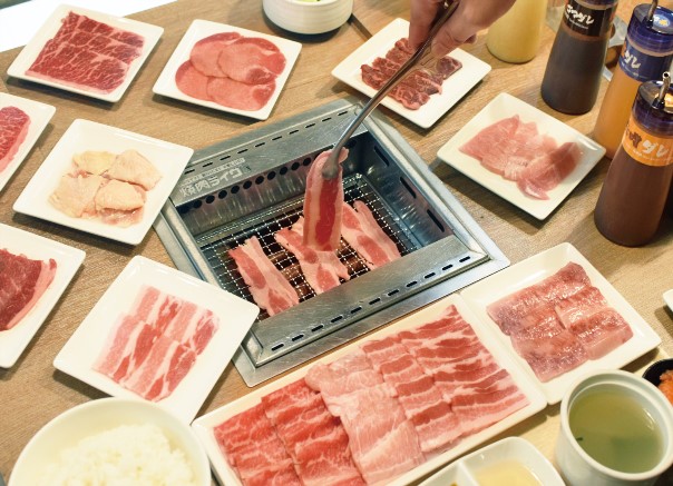 燒肉競爭激烈！搭單身經濟熱潮 日本正宗單人燒肉來台搶市