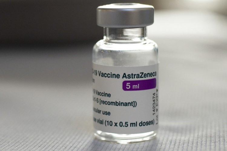 疫苗及時雨！指揮中心：41萬劑AZ疫苗28日開始施打!