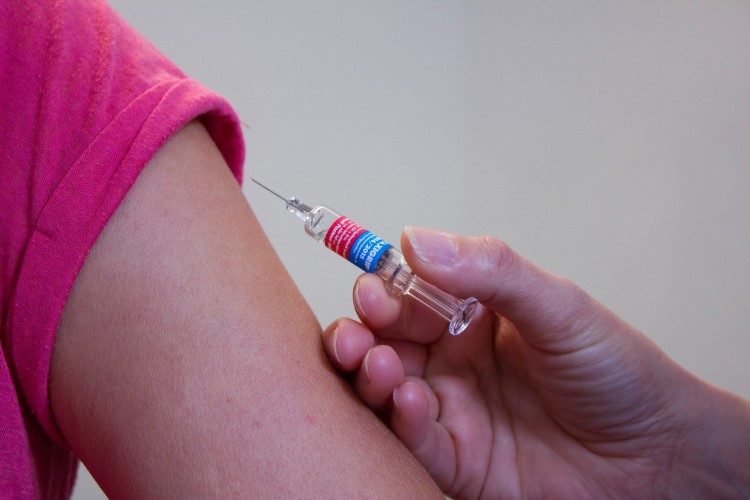 第二劑莫德納疫苗將開打！你該留意這5點接種狀況