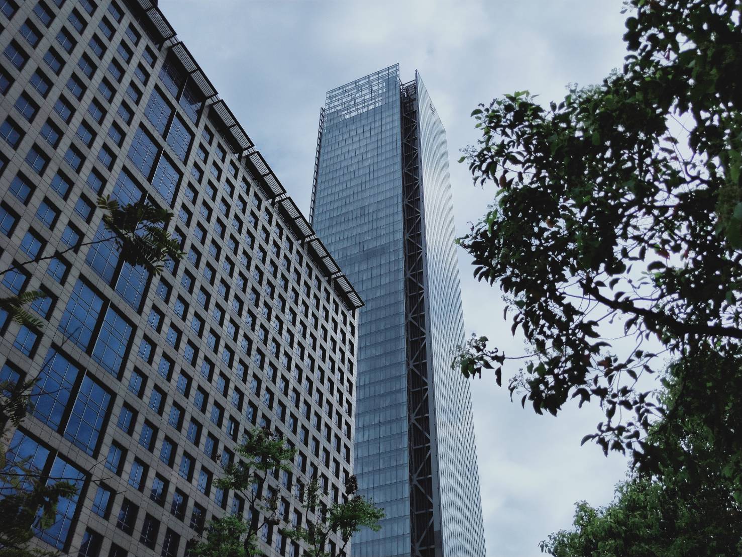 富邦集團A25辦公大樓外觀已完成。