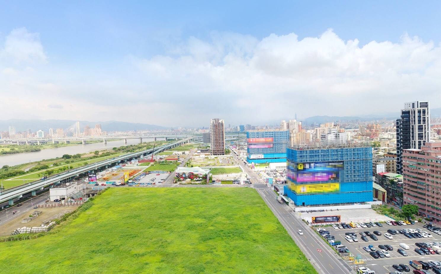 江翠北側吸引多家建商進場推案。 江翠北側吸引多家建商進場推案。