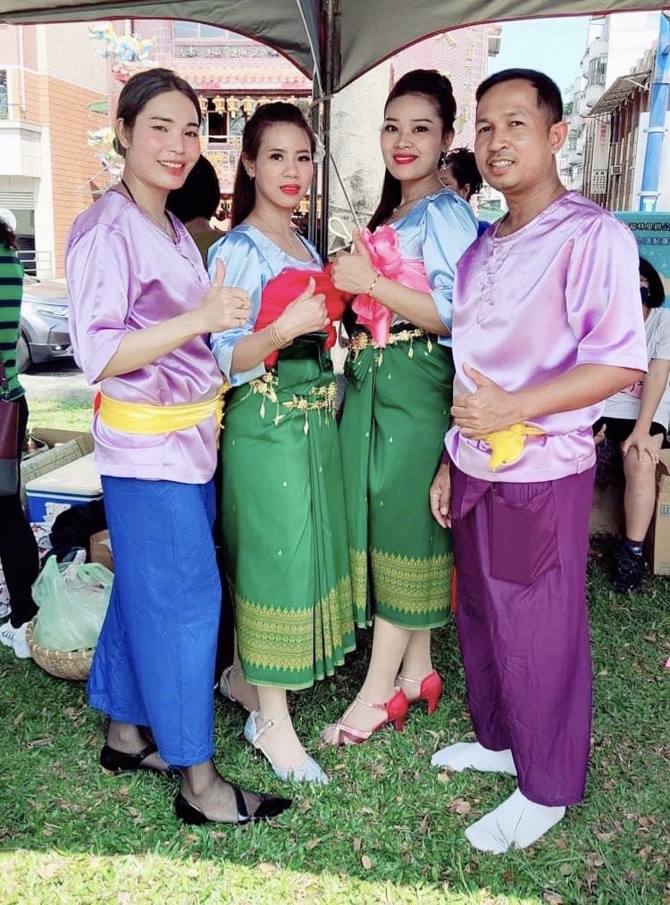 桃園市柬埔寨新住民臺灣同鄉會組成的柬埔寨舞團，常在各大活動中演出柬埔寨傳統舞蹈。