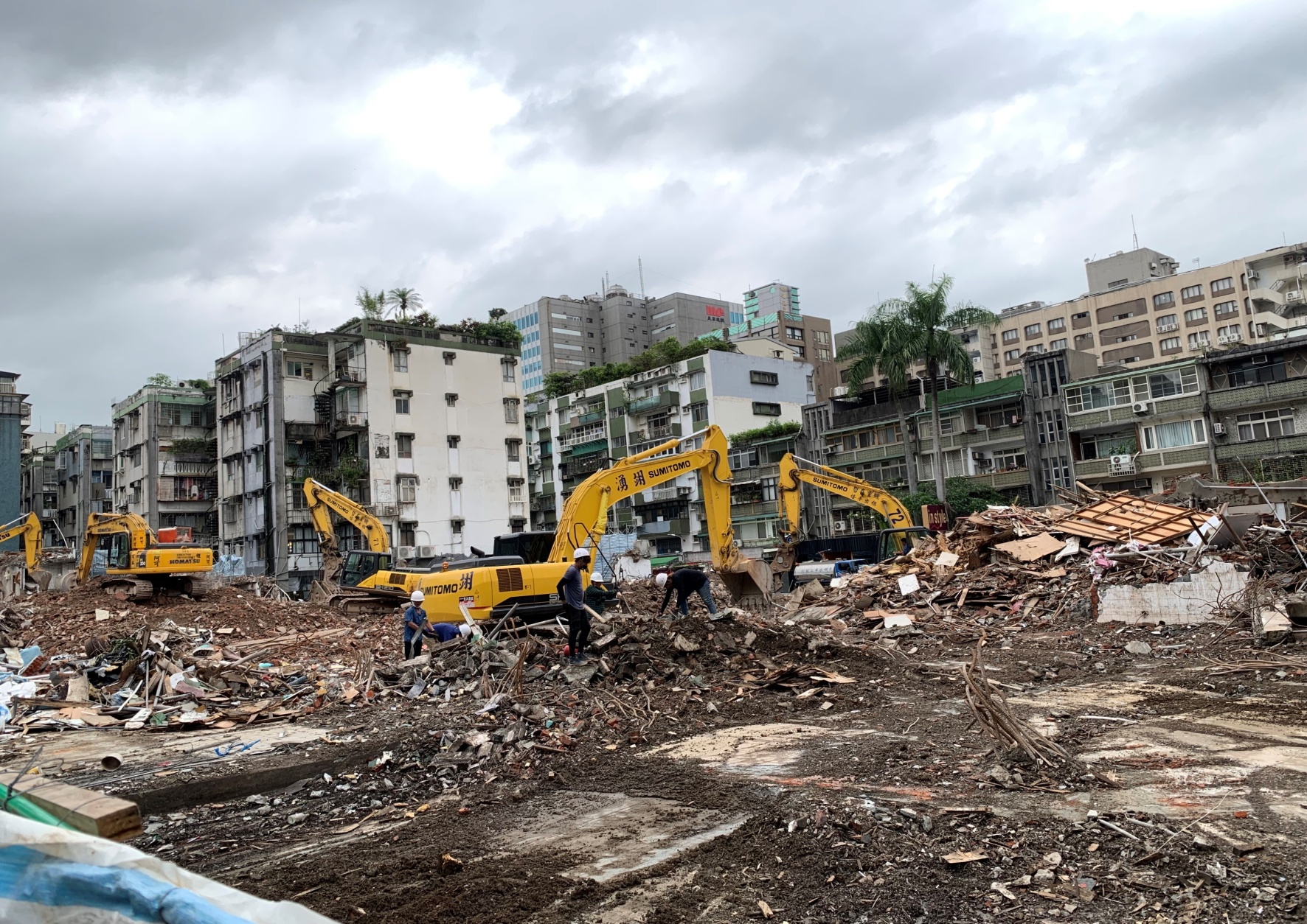 都市更新舊建物拆除完成並不表示已「開工」