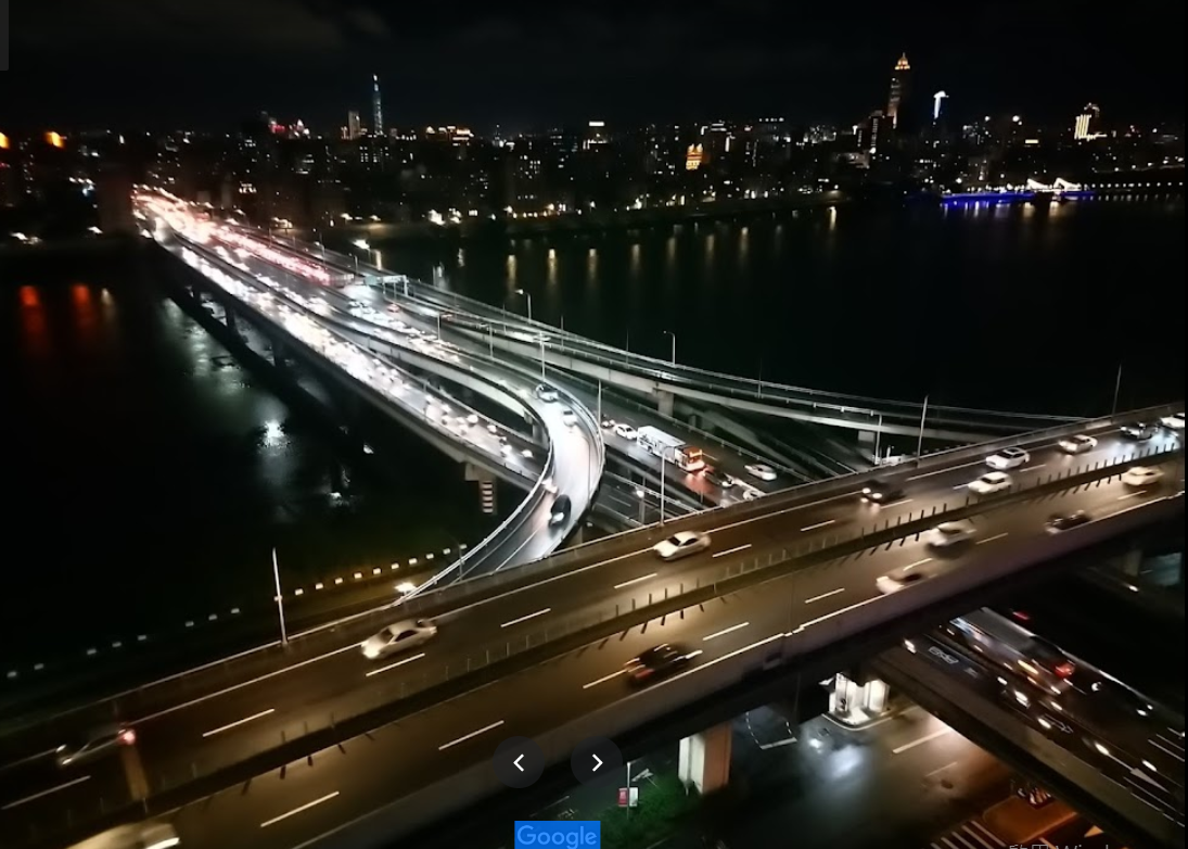 台北大橋與淡水河夜景