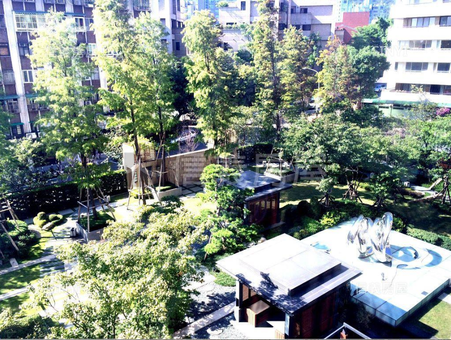 公 共 設 施 管 理 維 護 極 為 良 好 公 共 設 施 管 理 維 護 極 為 良 好