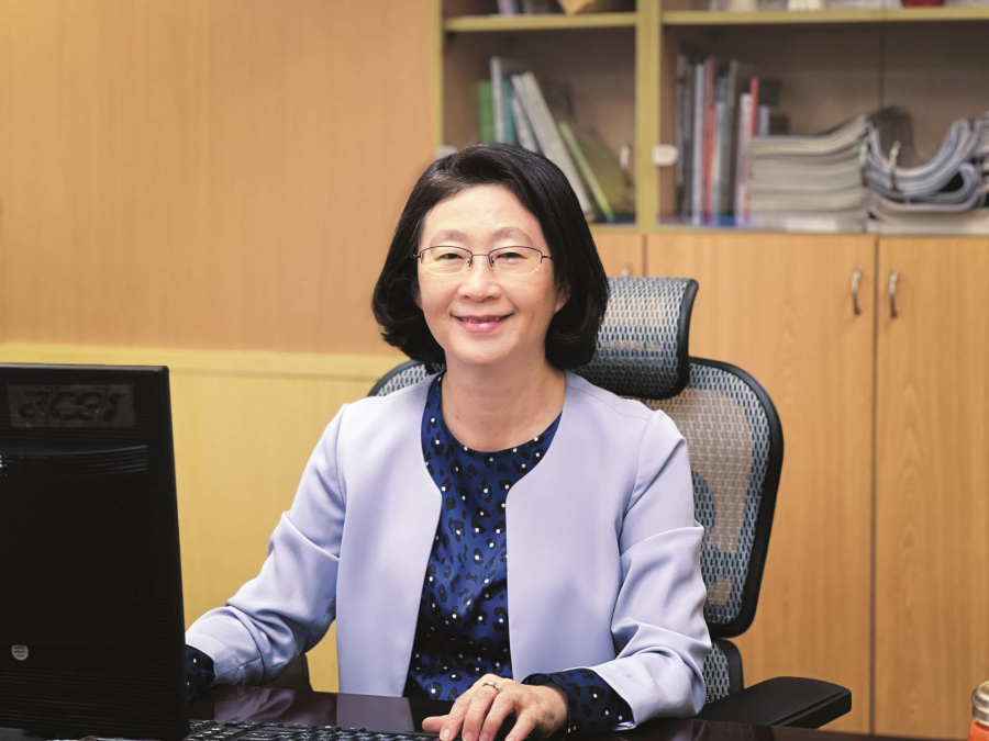 德明財經科大校長盧秋玲專業辦學。