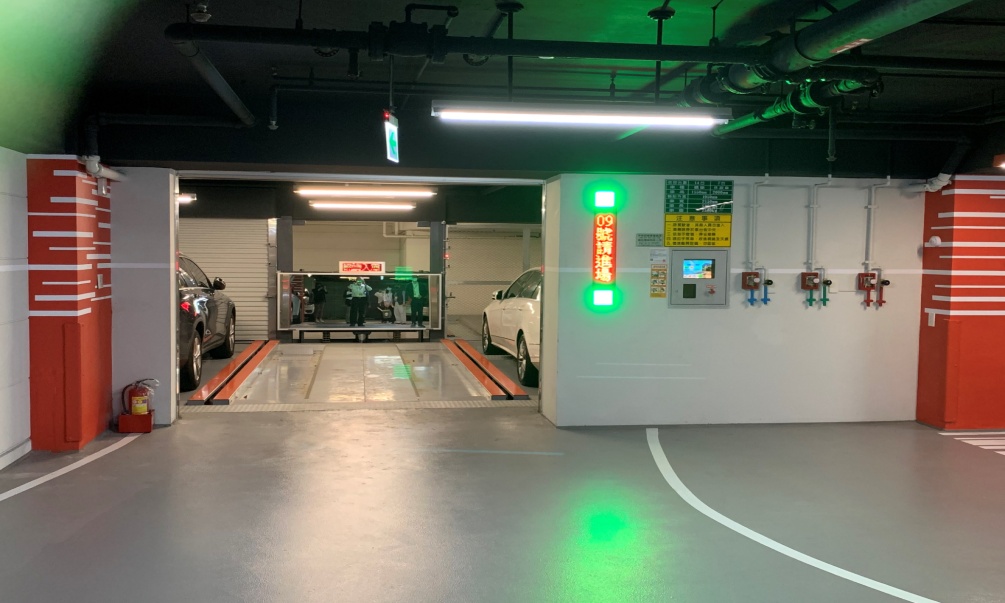 機 械 升 降 停 車 位 、 雙 車 道 、 角 落 車 位 ? 機 械 升 降 停 車 位 、 雙 車 道 、 角 落 車 位 ?