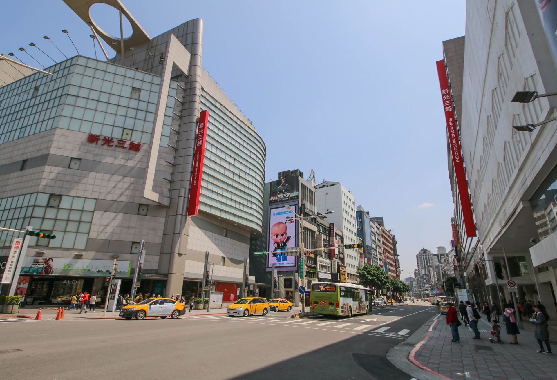 雙 北 地 區 每 兩 間 房 屋 交 易 便 有 一 間 是 2 5 坪 內 小 宅 。 ( 永 慶 房 屋 提 供 ) 雙 北 地 區 每 兩 間 房 屋 交 易 便 有 一 間 是 2 5 坪 內 小 宅 。 ( 永 慶 房 屋 提 供 )