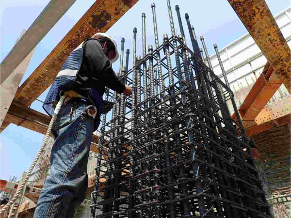 採用國家認證發明專利金牌獎之「Alfa Safe耐震系統工法」施工，事先經過嚴密規劃設計，降低施工現場不確定因素，使建築物耐震韌性大幅提升，施工品質確實並透明化呈現，鋼筋綁紮如同藝術品般，每個細節都不馬虎。