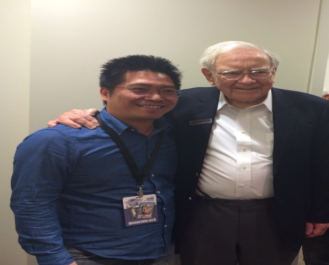 2 0 1 4 、 2 0 1 5 年 , 「 兩 度 」 踏 上 O m a h a 價 值 投 資 聖 地 2 0 1 4 、 2 0 1 5 年 , 「 兩 度 」 踏 上 O m a h a 價 值 投 資 聖 地