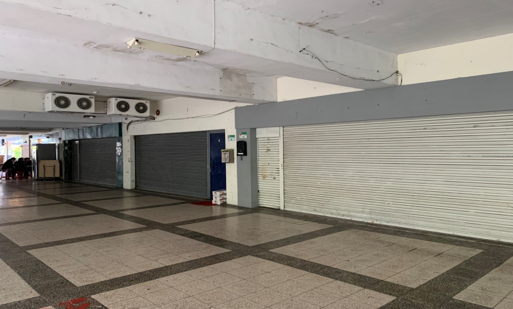 一 樓 店 鋪 新 舊 位 置 爭 議 不 斷 一 樓 店 鋪 新 舊 位 置 爭 議 不 斷