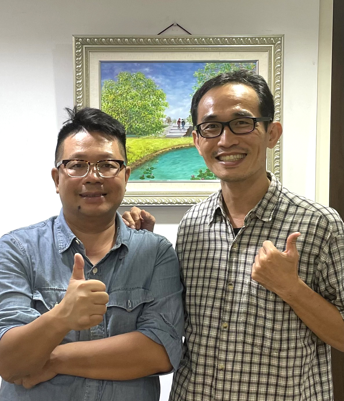 中 華 雅 博 優 秀 青 年 會 林 倉 亙 理 事 長 ( 右 ) 來 訪 ， 對 於 舉 辦 適 合 當 代 青 年 的 活 動 做 出 充 分 交 流 ！ 