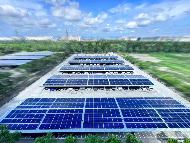 太陽光電發電設備在裝設、檢修、維護與後續回收上仍有需注意的地方，才能將免費陽光完善利用，兼顧地球永續與民眾的人身安全及財產保障。