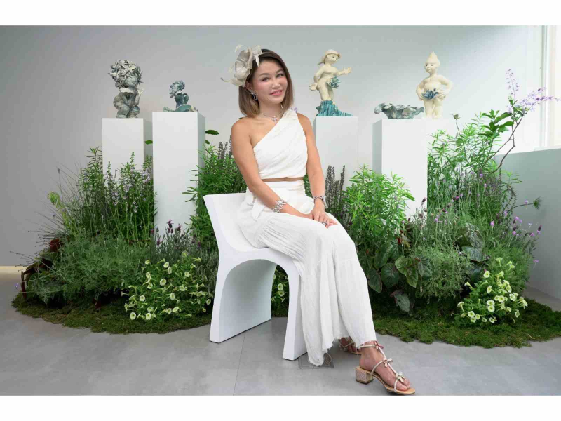 蔡佳純與藍花園／攝影 陳明聰。