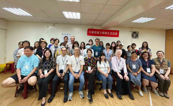 中華希隱力健康生活協會(原中華健康生活與運動協會)，8/27正式揭牌，由理事長卓惠珠、理事紀政等人出席見證。 圖．中華希隱力健康生活協會