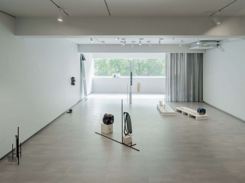 【在指縫間偷礦】展間照